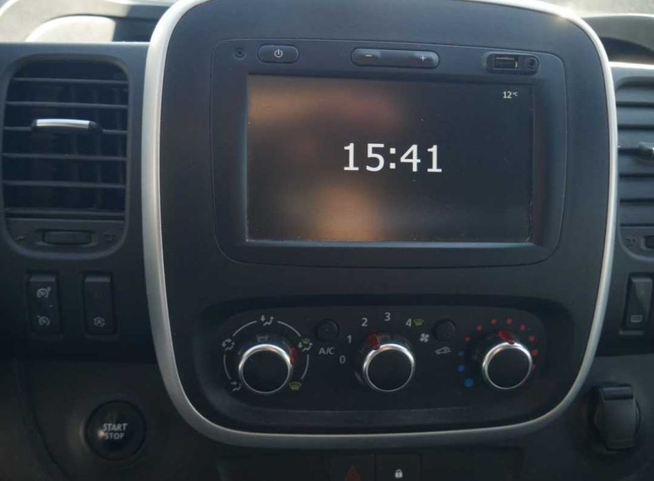 Nissan NV 300 2020
