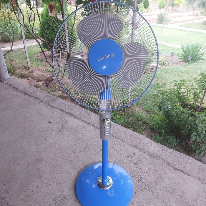 Вентилятор напольный.