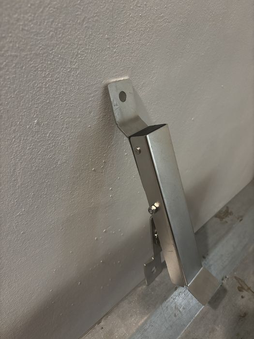 Щипки за стелки – идеален за автомивки