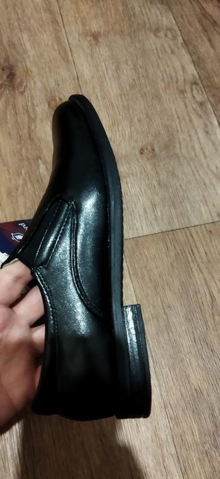 Новые туфли с этикеткой