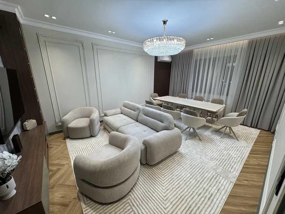 Сдается квартира в новостройке Махтумкули улица центр города