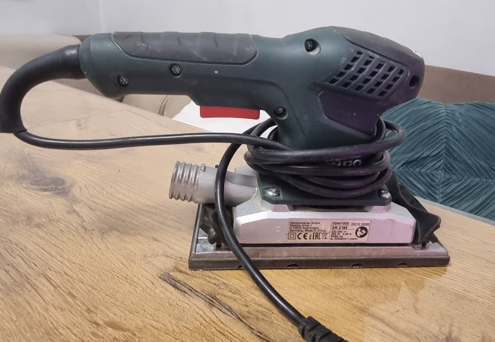 Виброшлайф Metabo 200w