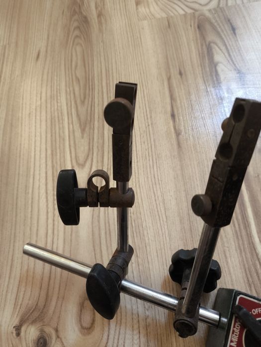 Магнитна основа Mitutoyo 7011sn с магнитна сила 600 N