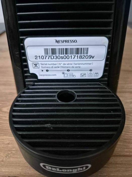 Кофемашина капсульная Delonghi