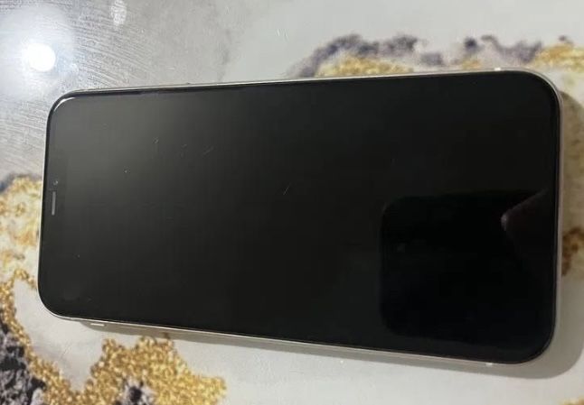 Vand sau schimb iphone 11