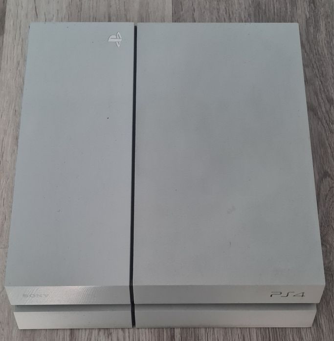 PS4 SLIM cu 9 jocuri
