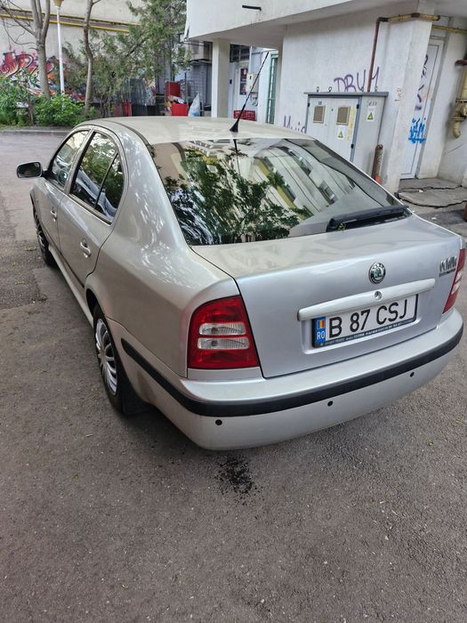 Skoda 1.6 Benzina