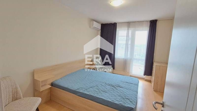 Тристаен, ексклузивен, обзаведен апартамент под наем, с южно изложение