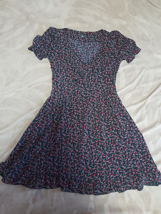 Срочно продам платья