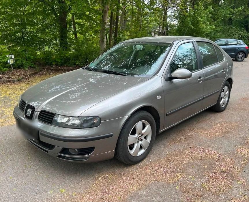 Vând Seat Leon 1.6 16v în stare foarte buna de funcționare.