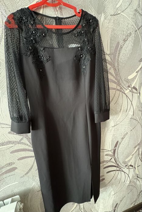 Продаю платье 38 размера — надето один раз!