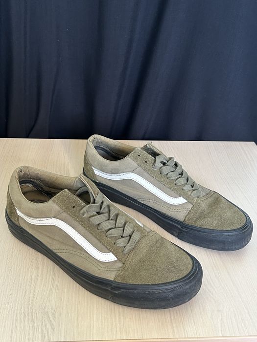 Adidasi Vans kaki