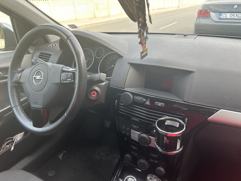 OPEL ASTRA 29/03/2010