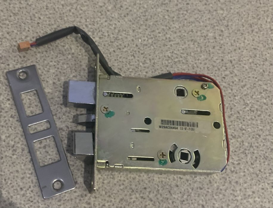 Электронный замок б/у