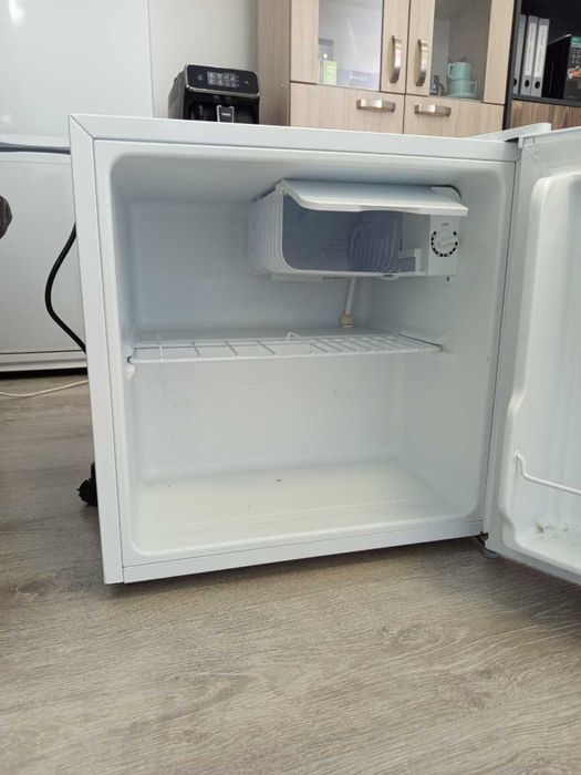 Холодильник 43 л Dauscher