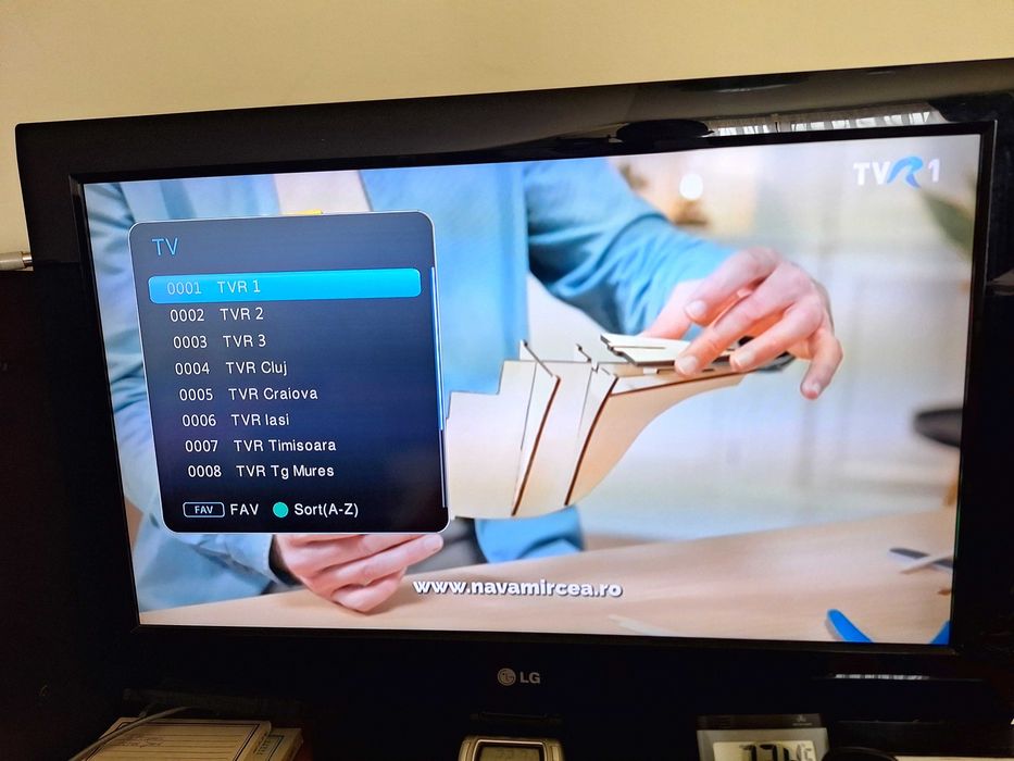 antena auto Receptor digital Strong SRT8540 DVB-T2 canale free+ antena