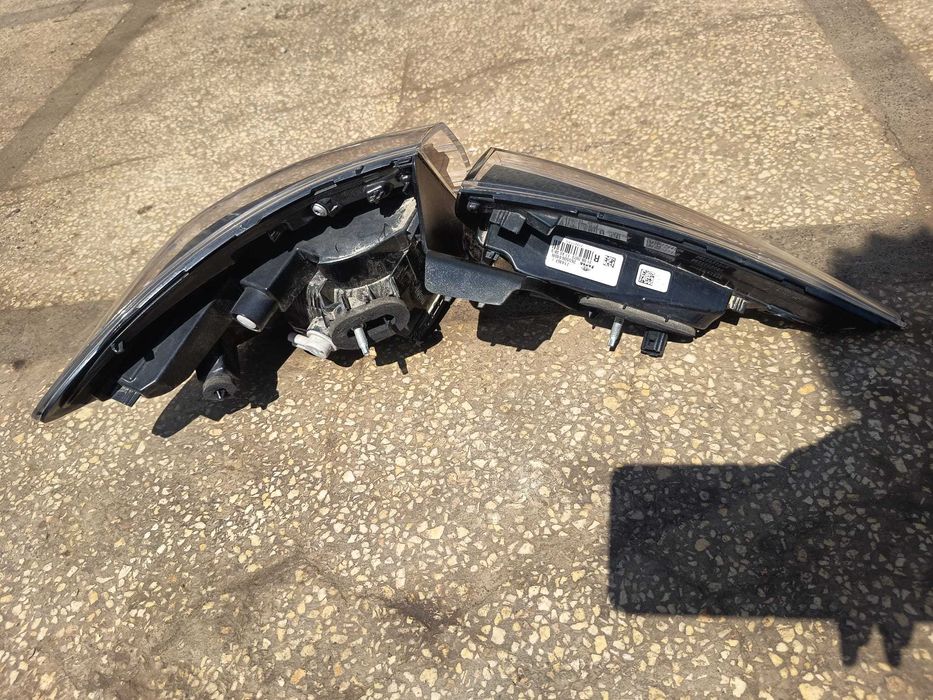 set lampa dreapta spate din doua piese renault clio 5 facelift 2023-prezent