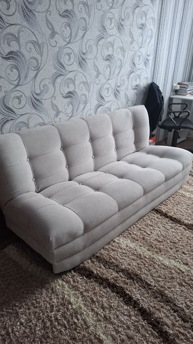 Продам диван в отличном состоянии.