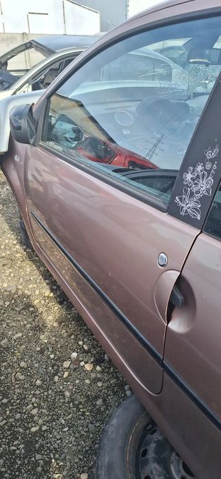 USA STANGA RENAULT TWINGO AN 2011