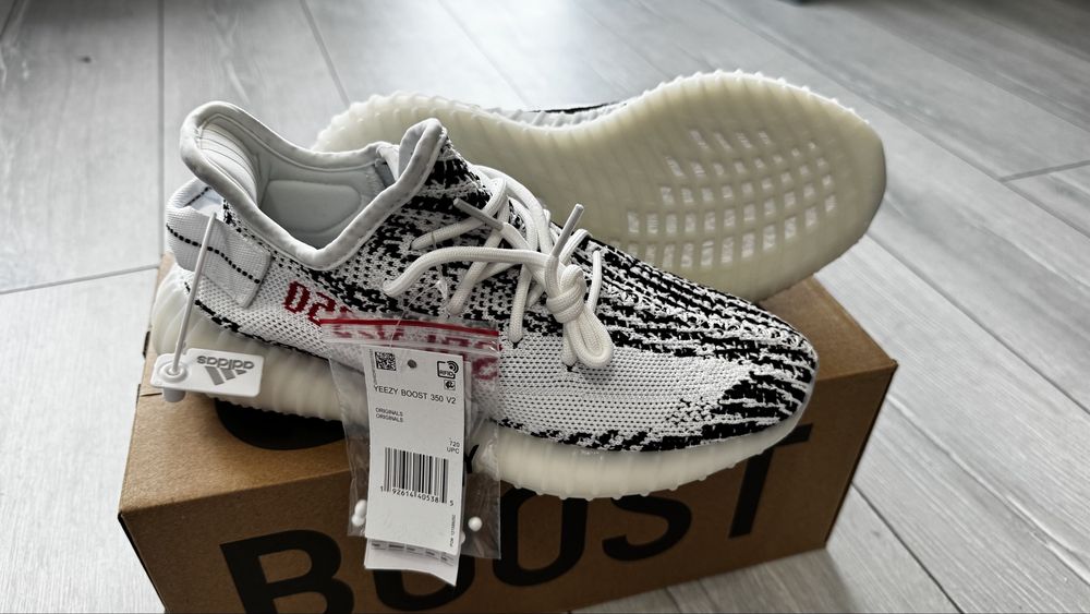 Yeezy 350 V2 – modele disponibile