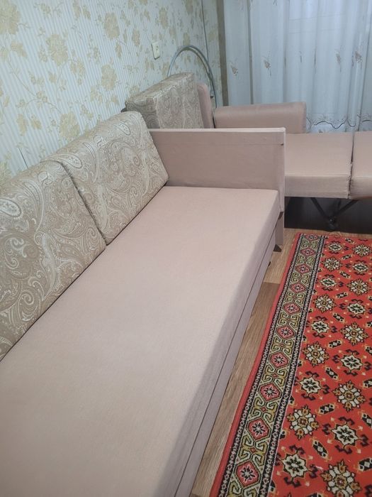 Продам диван компактный с креслом