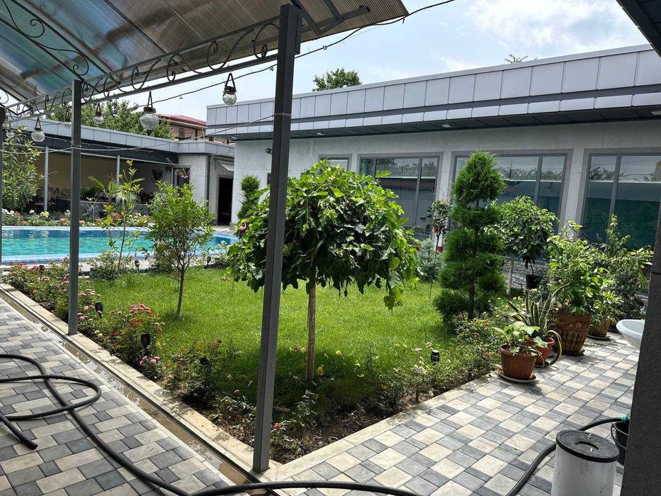 Продаётся дача Юкори Чирчикский р н  посёлок Весна 6 соток