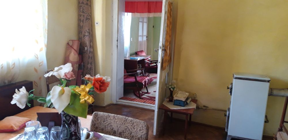 Casa la tara jud Mures