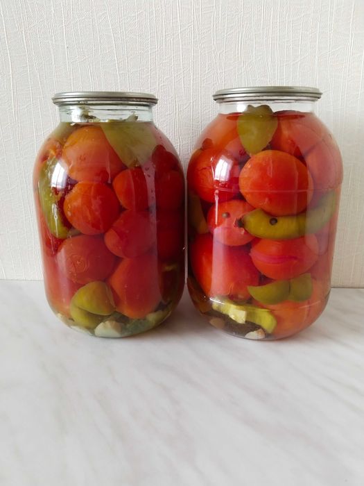 Продам огурцы и помидоры