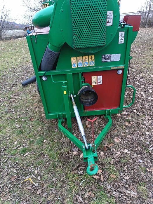 Прикачен комбайн FACMA