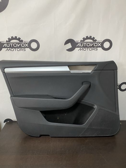 Tapiterie capitonaj usa stanga fata Skoda Superb 3