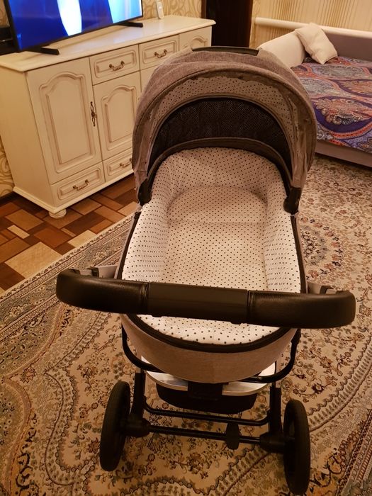 Коляска 3 в 1 , автокресло, прогулочный блок