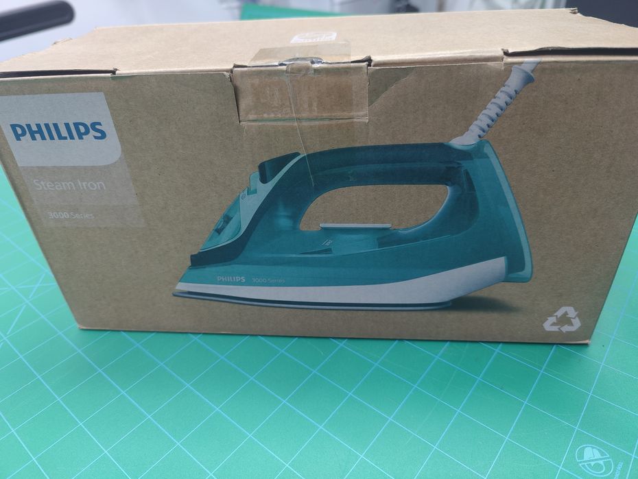 Утюг  Philips DST3030. Новый