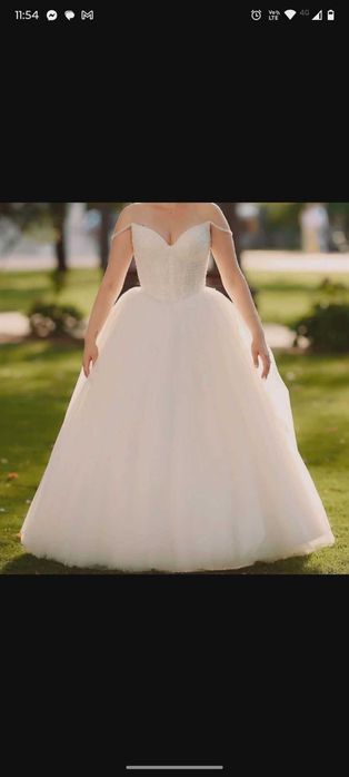 Vand rochie de mireasa printesa