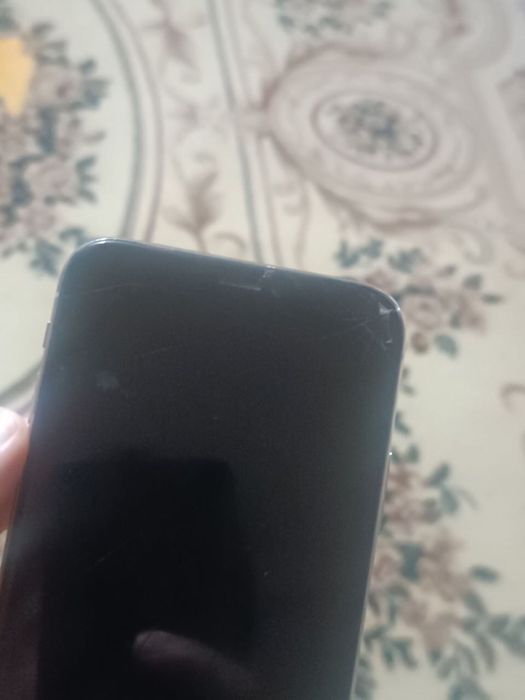 iphone X 64 GB sotiladi karobka dakument bor