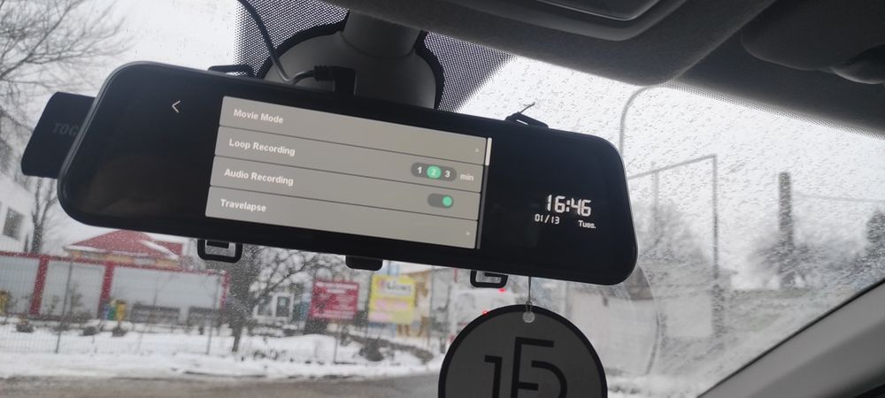 Oglinda cu camera auto