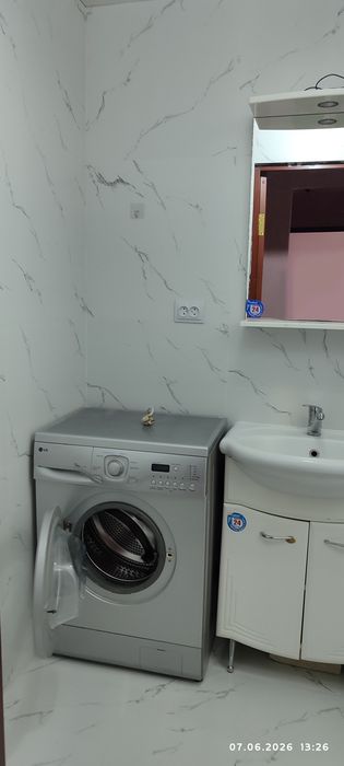 Продаётся двухкомнатная квартира в 4-мкрн