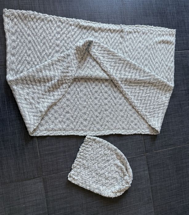 Filar si caciula de dama Reserved