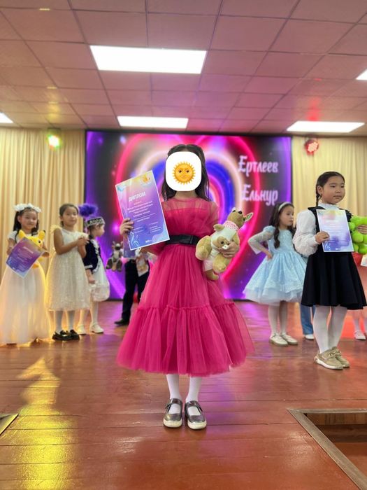 Платья нарядные 5шт за 7000