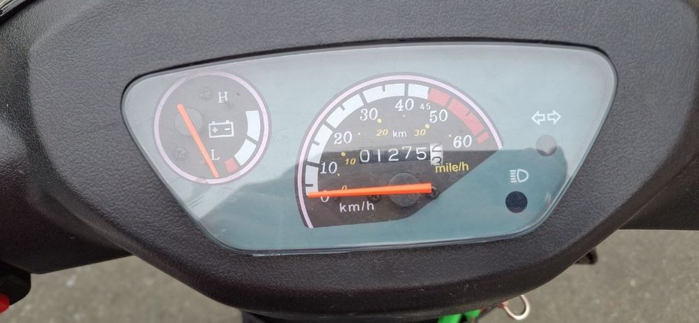 Продавам електрически скутер с двойно окачване, 60V, 2000 W, модел 2017 г.