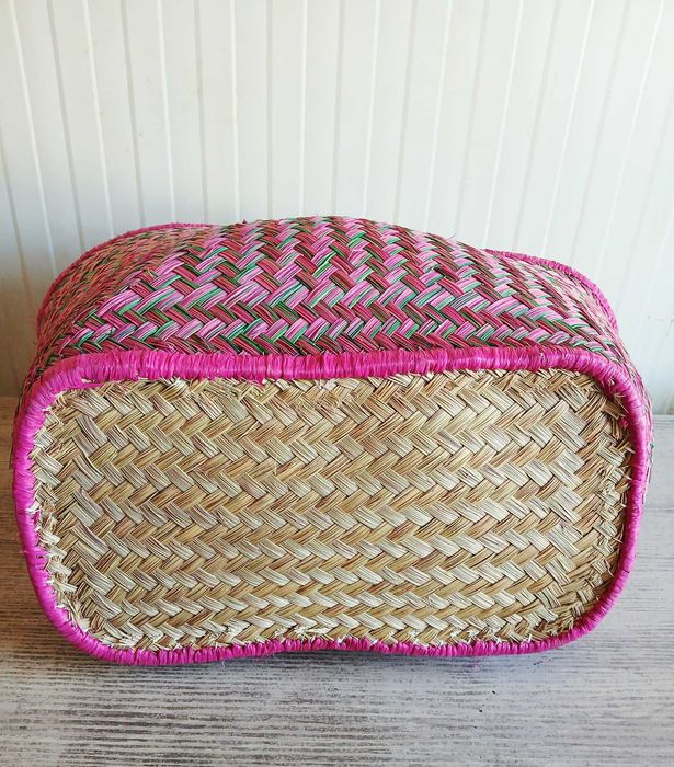 НОВА много голяма сламена чанта