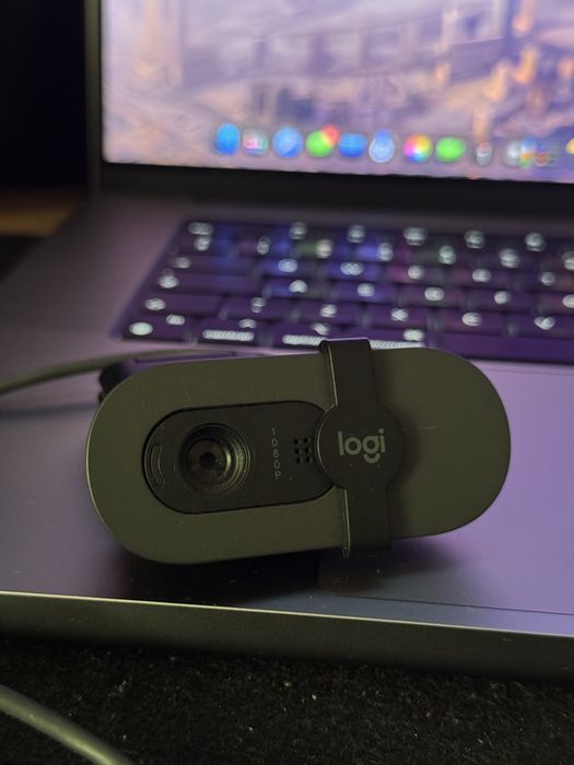 Vand camera web Logitech Brio100