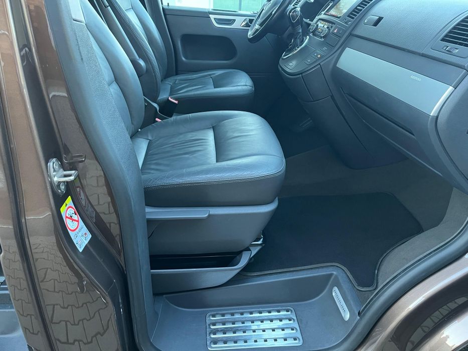 Volkswagen T5 Multivan Facelift/ DSG/2.0TDI