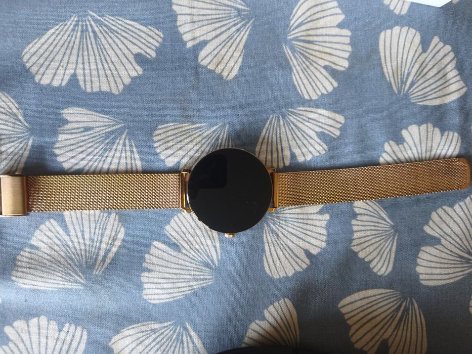 Vând smartwatch  Forever