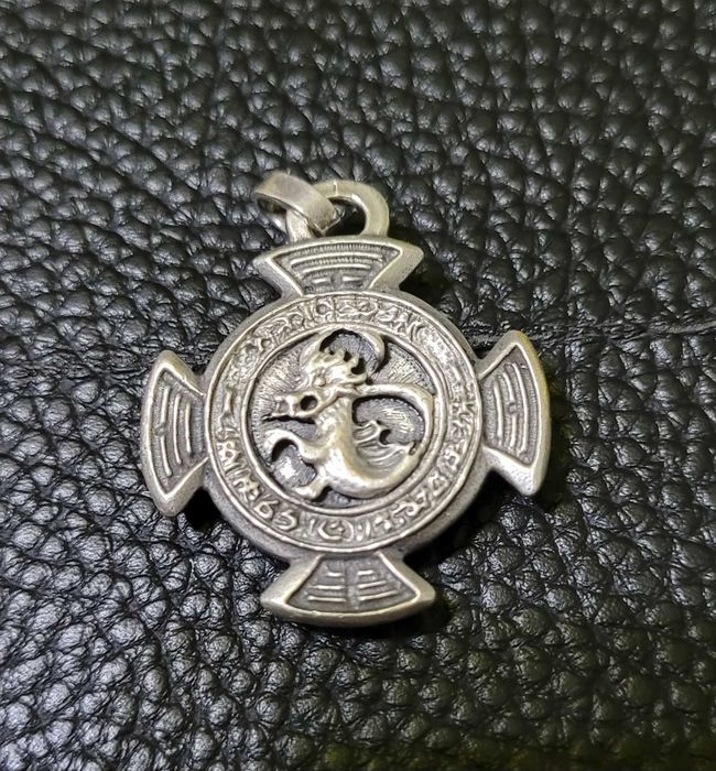 Amuleta antică Dragon cross Hanussen, argint 800