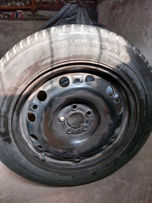 Комплект летни гуми с джанти