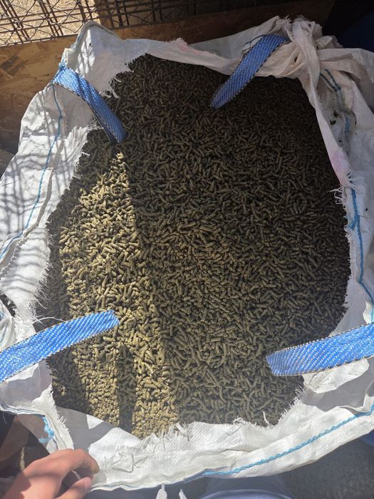 Vand srot de floarea soarelui si rapita presat la rece