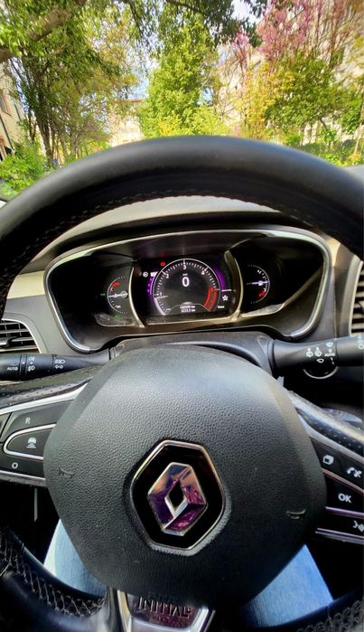 Vand renault talisman initiale paris