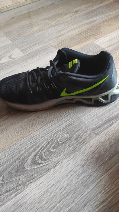 Маратонки NIKE REAX