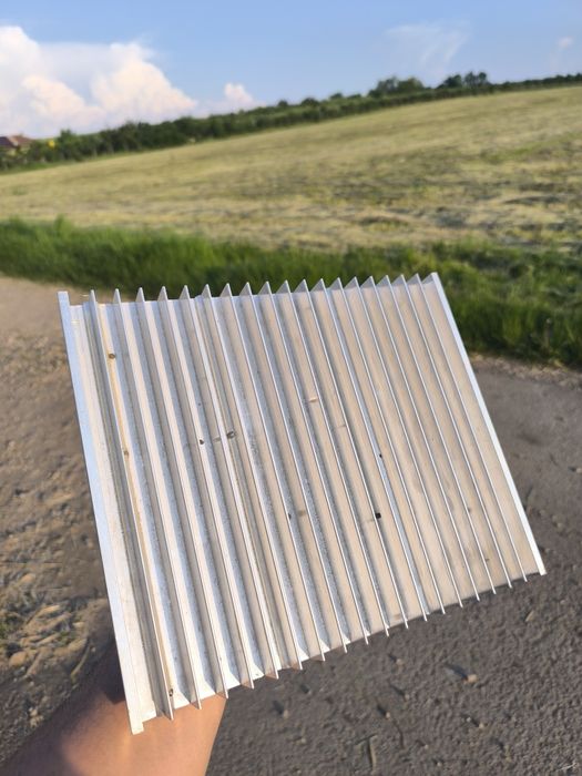 Radiator Aluminiu 30x25x2,5cm