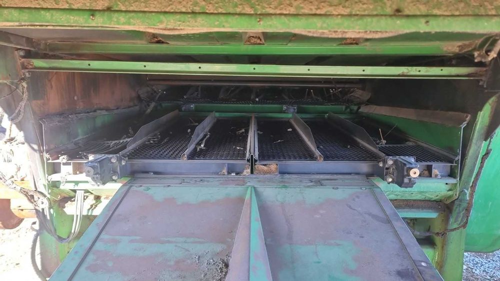 Комбайн на части John Deere W650